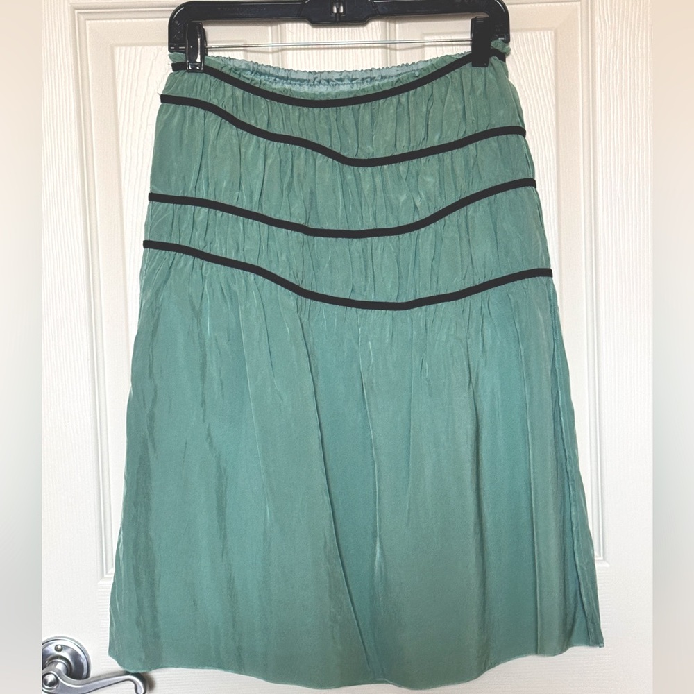 M Missoni Green Midi Skirt with Pleated A-Line Style